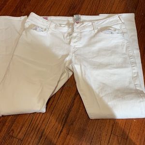 Women’s True Religion white jeans sz 32